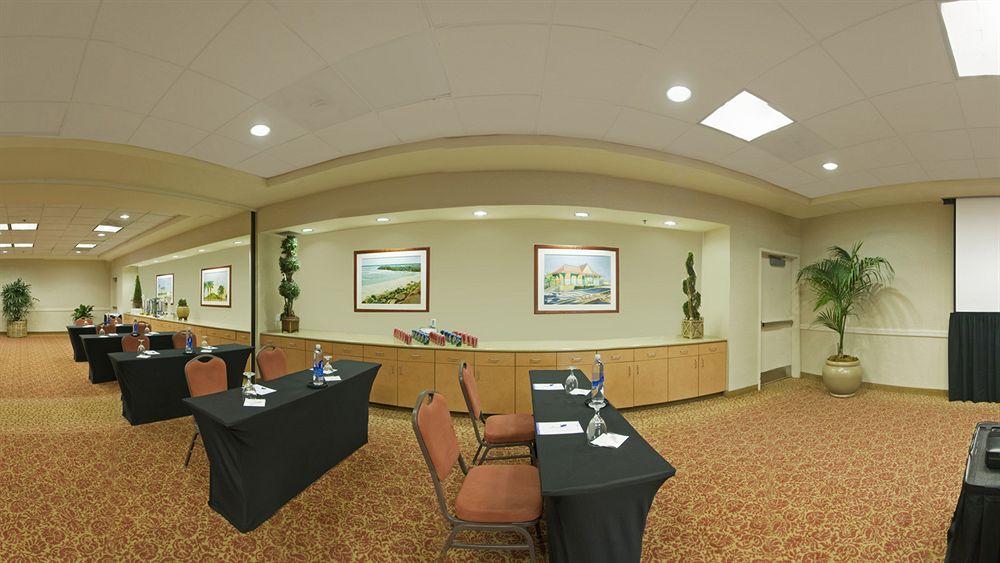 Hilton Garden Inn Carlsbad Beach - photo 17
