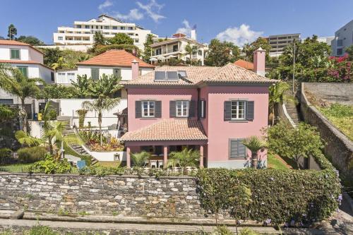 Vila Botânica By WeHost — 4-Star Luxury Hotel in Funchal, Portugal