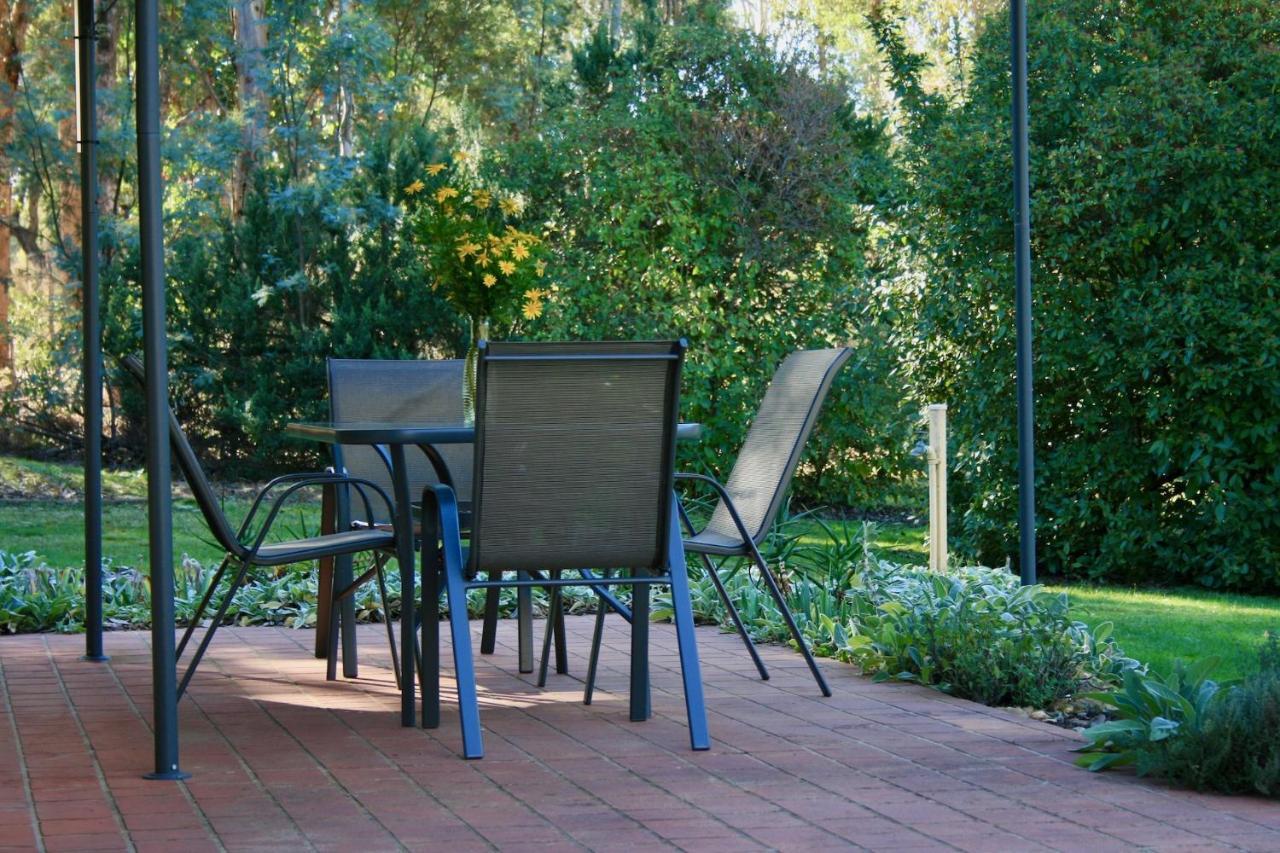 Serena Cottages Beechworth Your Country Getaway 1 — 4-Star Luxury Hotel in Beechworth, Australia