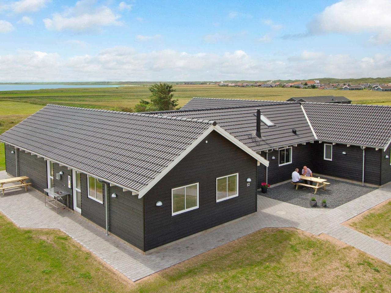 Luxury Retreat by the Sea by Traum Ferienwohnungen — hotel in Harboore
