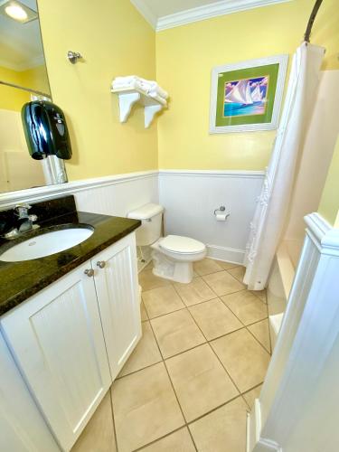Island Inn of Atlantic Beach - photo 21