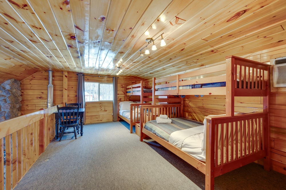 Sun Valley Cottages 5081596 — Laconia