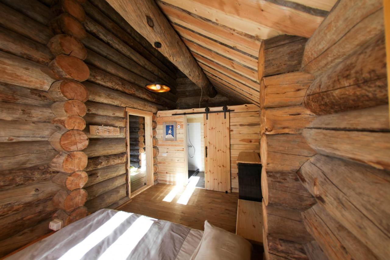 Mountain Cricket Chalets and Apartments Gudauri