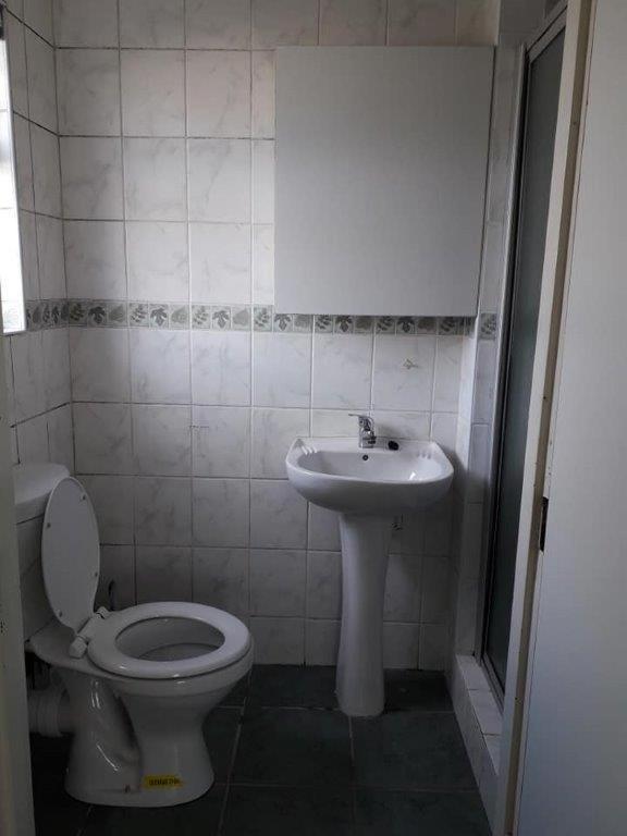 Greenleaf Fully Furnished Separate Entrance