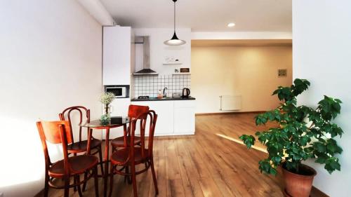 Wehost Stylish Apartment Near Fabrika