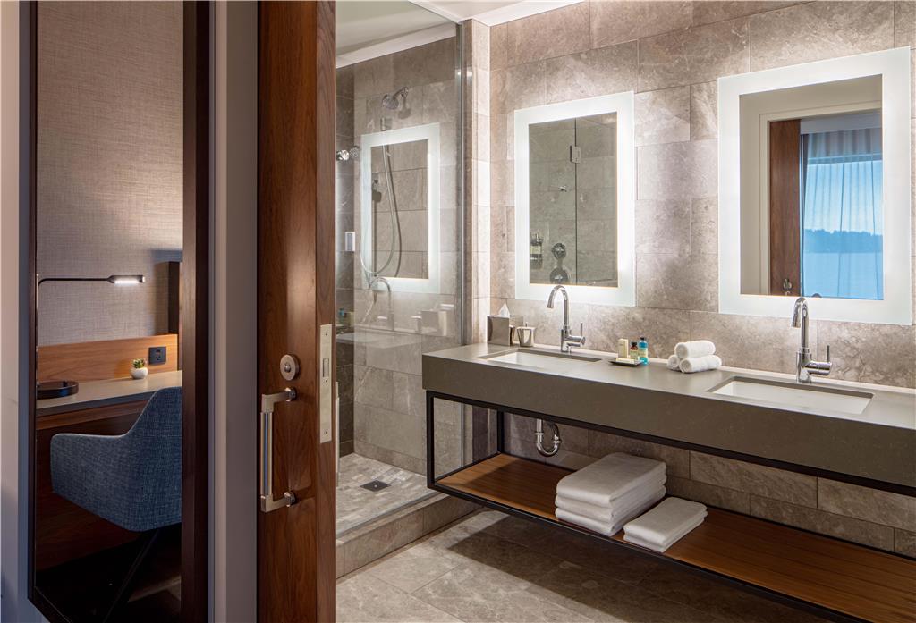Hyatt Regency Lake Washington at Seattle s Southport - photo 32