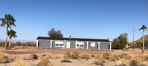 Gears n Glass — hotel in Queen Creek