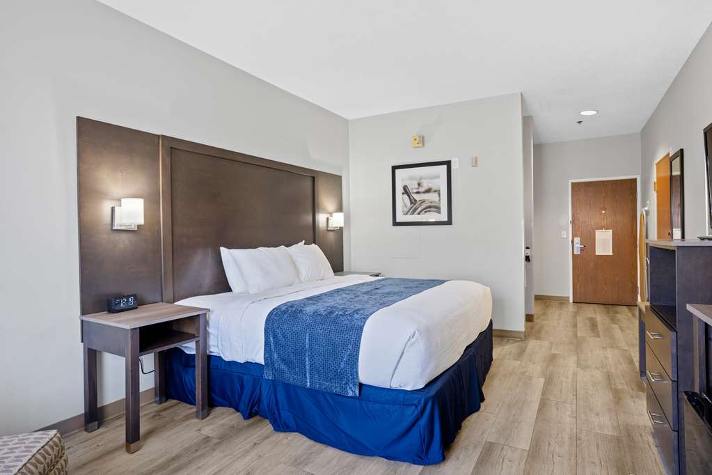 Blue Water Inn Suites BW Signature Collection - photo 32