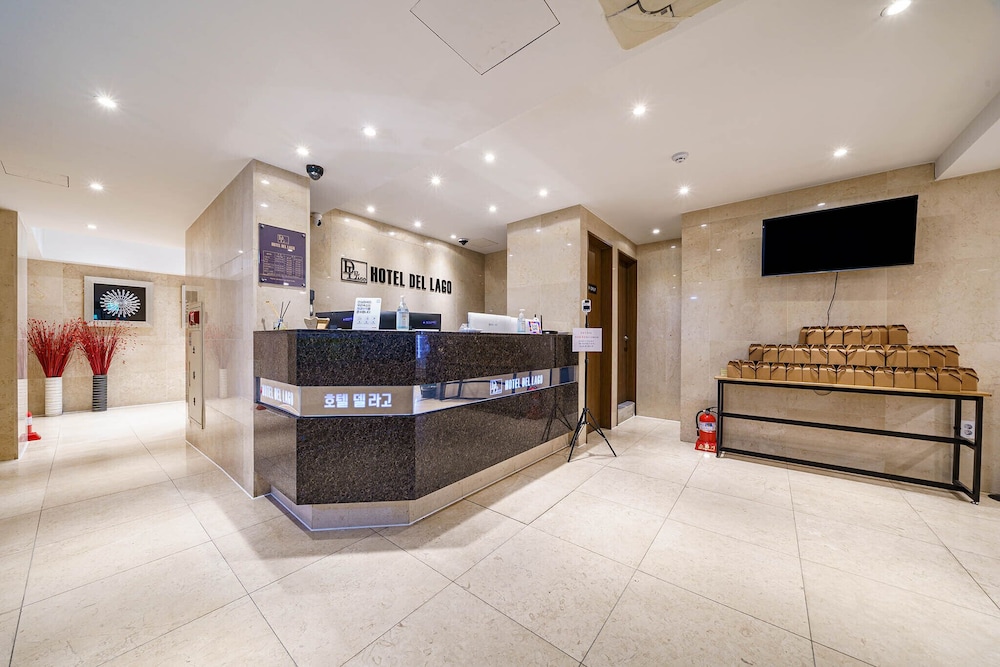 Hotel Del Lago - last minute hotel in Suwon