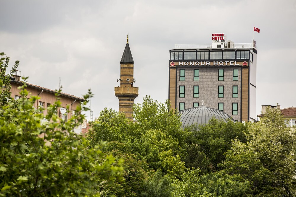Honour Hotel — hotel in Nigde