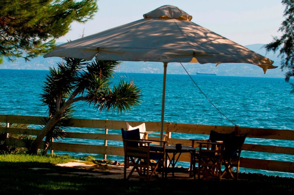Villa Aggeliki — 4-Star Luxury Hotel in Eretria, Greece