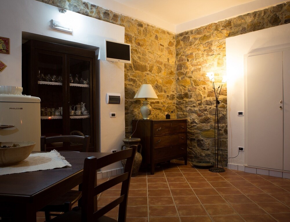 L' Aia Resort — hotel in Trentinara