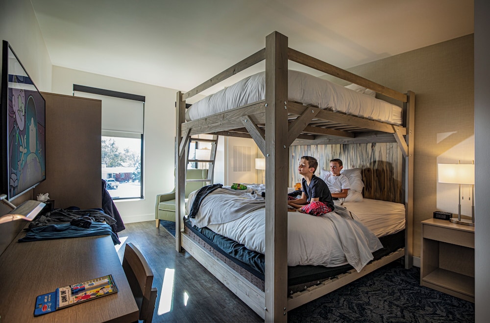 Hotel Maverick - photo 22