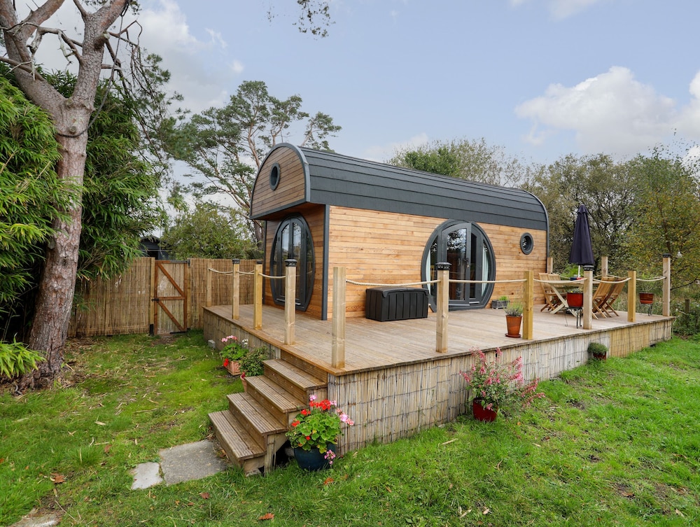 The Hideaway Pod - last minute hotel in Criccieth