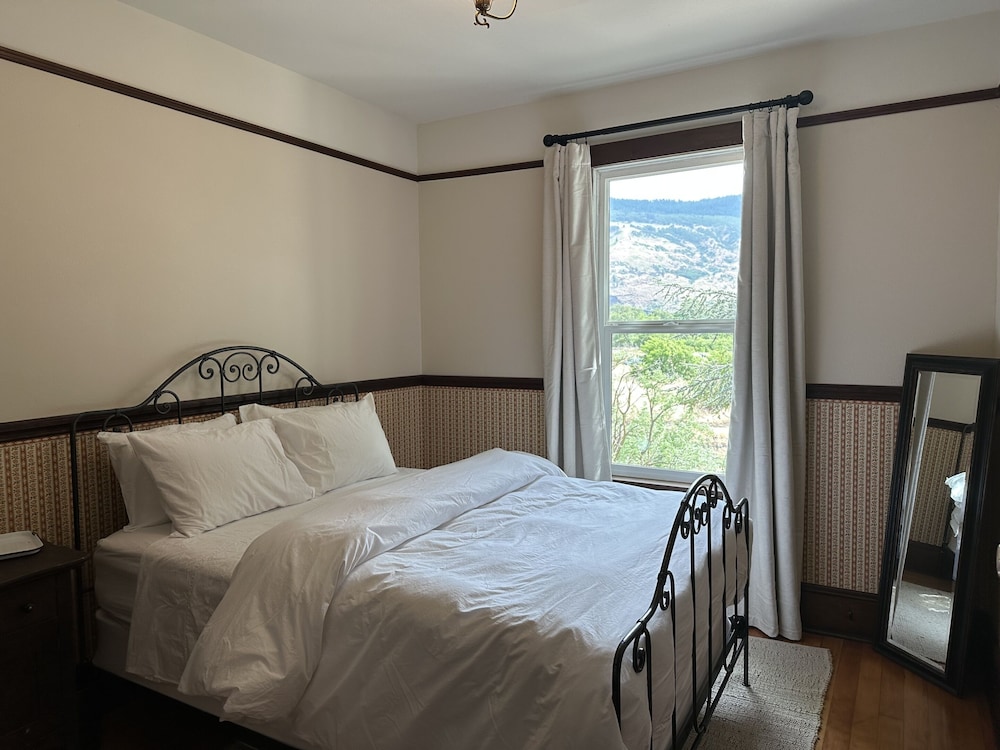 The Lyle Hotel - photo 30