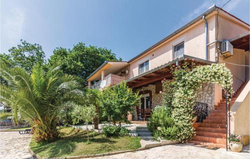 2 Bedroom Awesome Apartment In Medulin — 4-Star Luxury Hotel in Medulin, Croatia