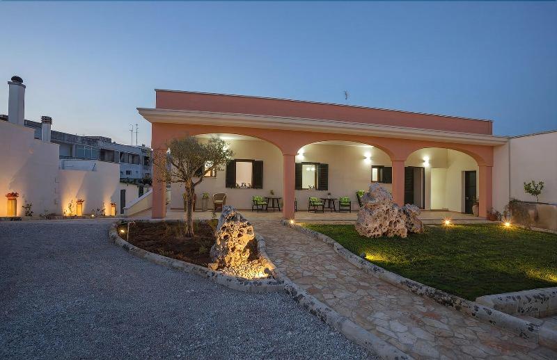 Casina dei Nonni — hotel in Carpignano Salentino