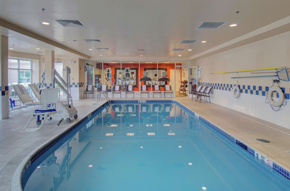 Hilton Garden Inn Norwalk - photo 40