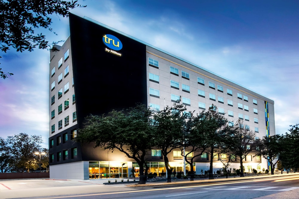 Tru by Hilton Dallas Downtown Market Center - photo 45