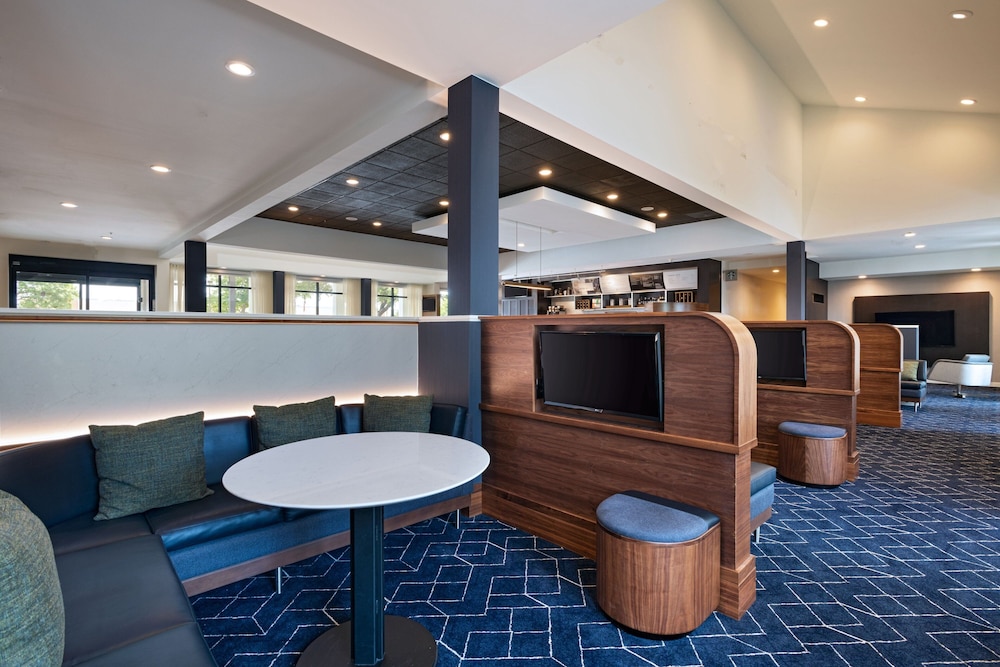 Courtyard by Marriott Dallas Richardson at Spring Valley - photo 5