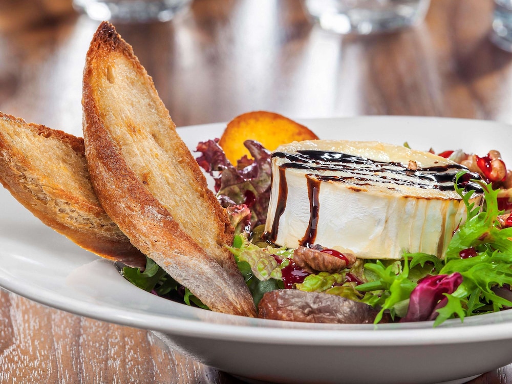 מזון ומשקאות