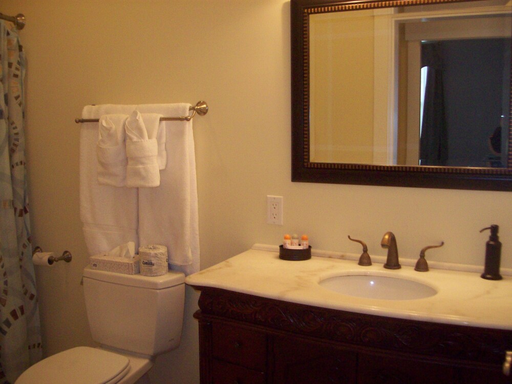 The Colonels Suites Unit 1 - photo 17