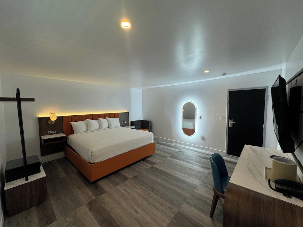 Hotel Rudra Hollywood - photo 6