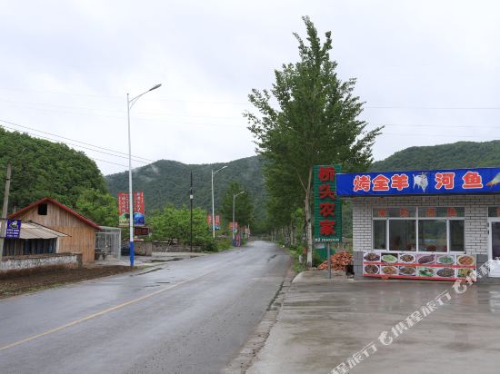 Farm yard at Qiaotou qingshankou kuandian — hotel in Kuandian
