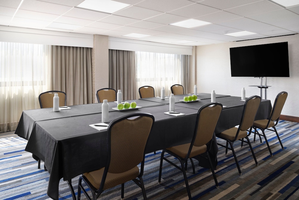 Nashville Airport Marriott - photo 35