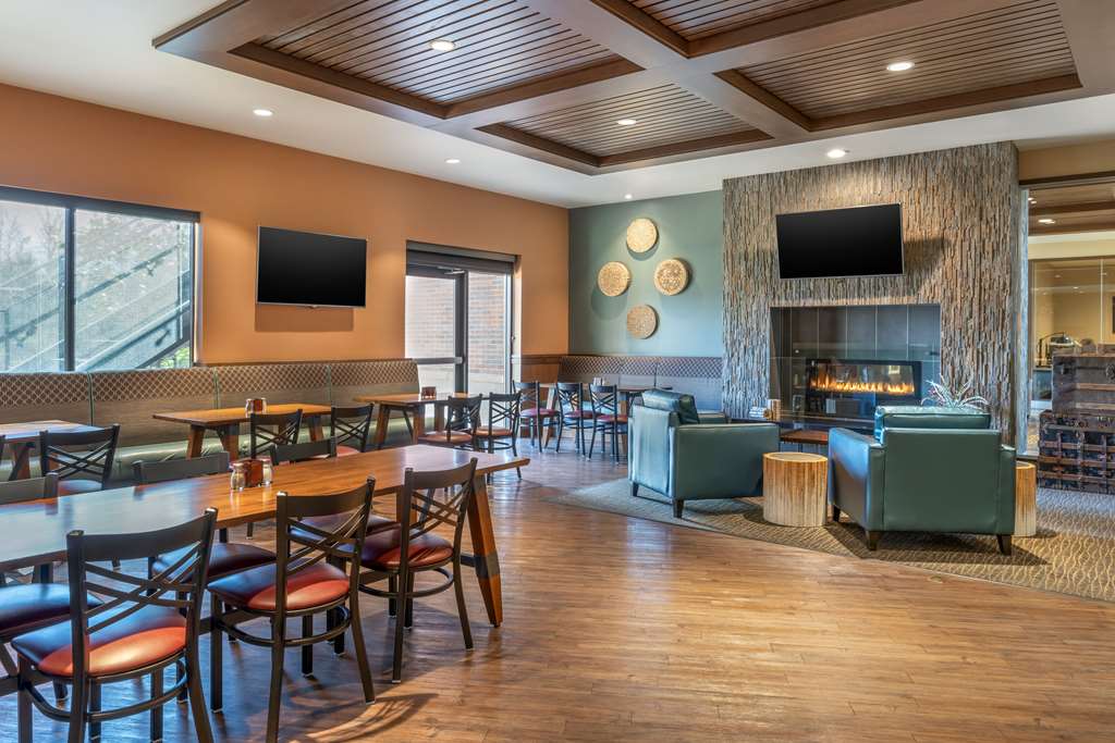 Best Western Premier Boulder Falls Inn - photo 49