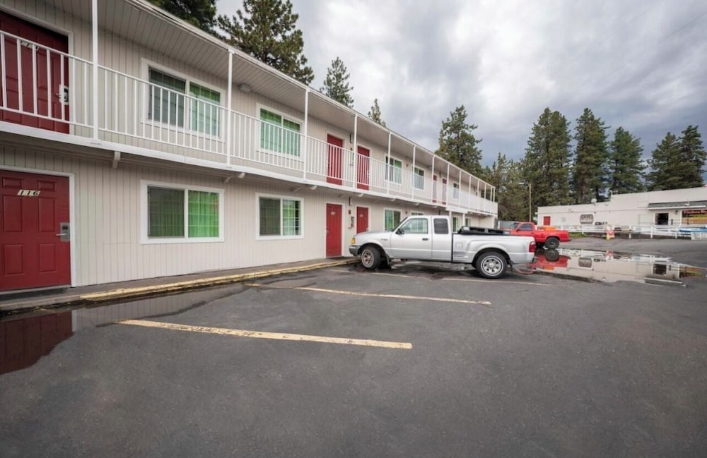 Budget Inn Bend by OYO - photo 34