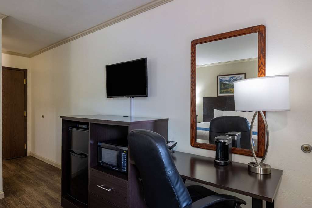 Travelodge by Wyndham Livingston Yellowstone - photo 16