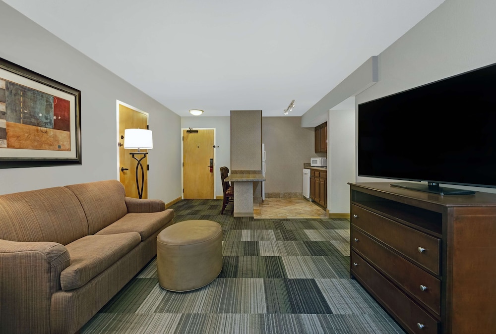 Hampton Inn & Suites Pigeon Forge On The Pkwy - photo 16