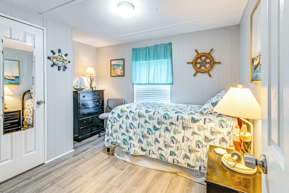 1 2 Mi to Ocean: Surfside Beach Resort Home - photo 19