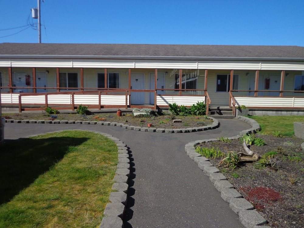 Ocean Shores Inn & Suites - photo 36