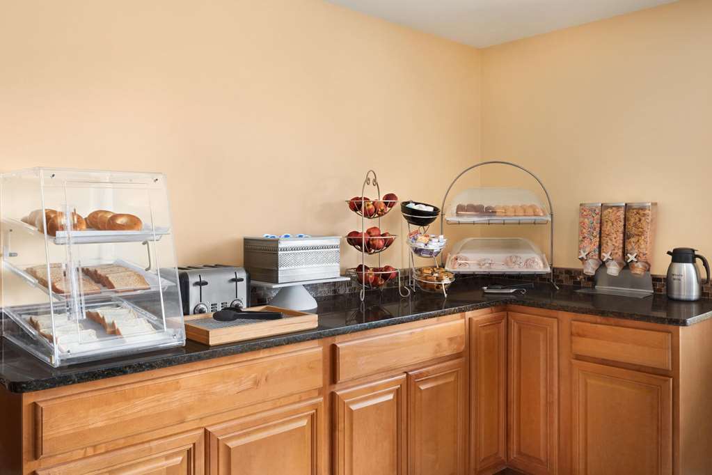 Days Inn By Wyndham Middletown Newport Area - photo 15