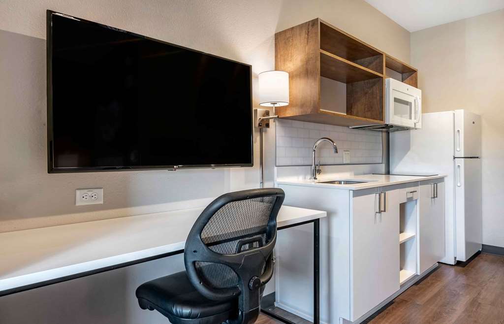 Extended Stay America Premier Suites Tampa Gibsonton Rivervi - photo 16