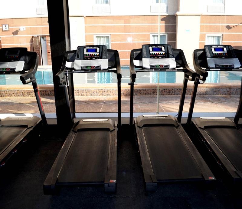 Hotel Mesaluna Near American Consulate