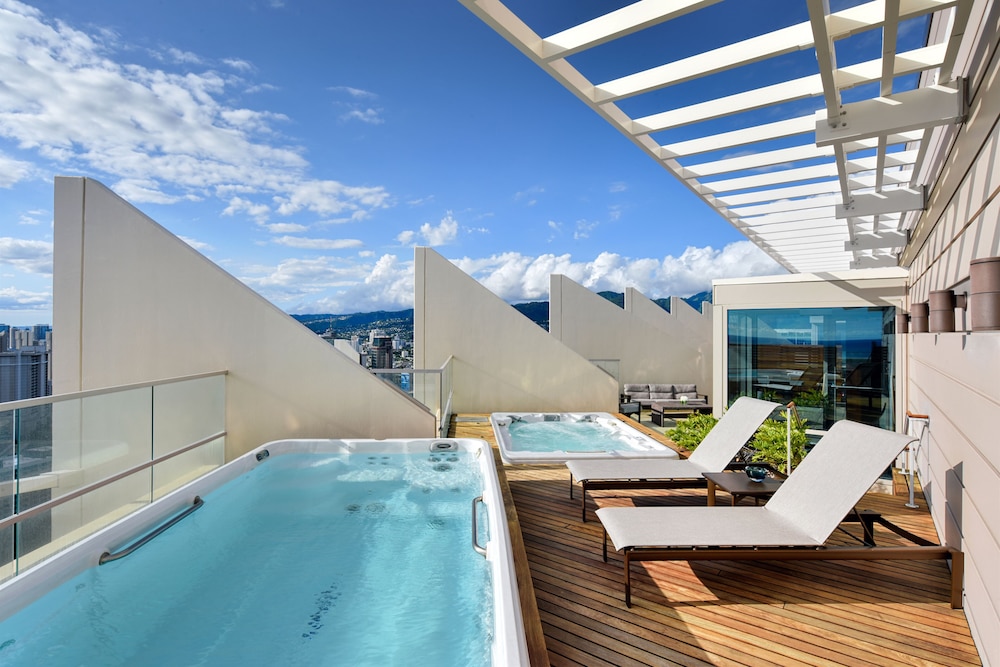 Ka Laʻi Waikiki Beach LXR Hotels & Resorts - photo 68