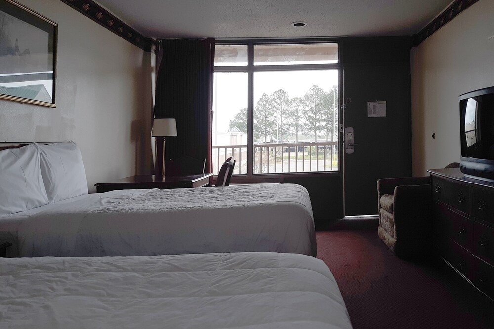 Hotel Candlelight by OYO Rooms - photo 11
