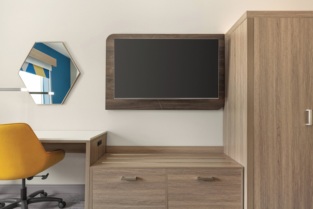 Holiday Inn Express & Suites Bessemer Birmingham SW by IHG - photo 6