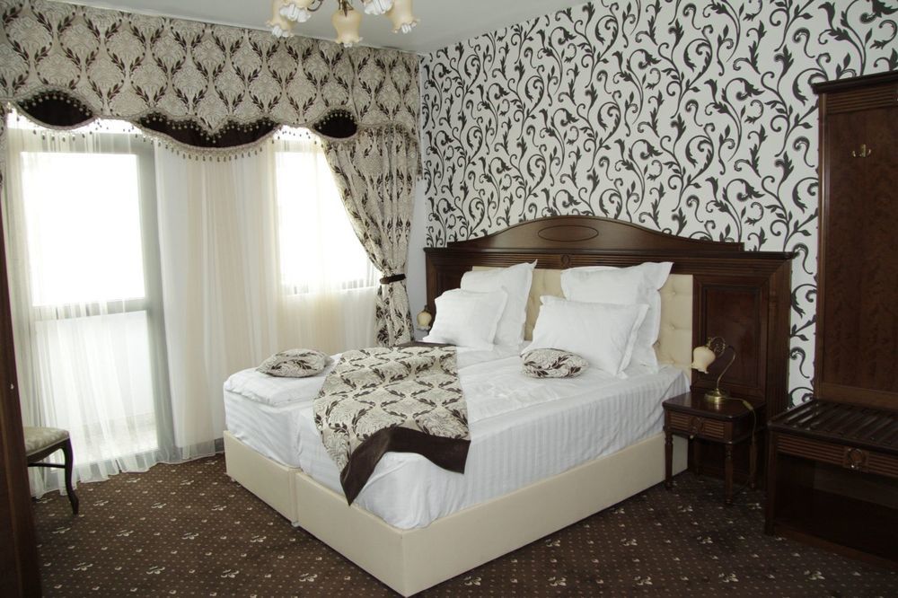 Pik Elegance - carbon neutral hotel in Bucov