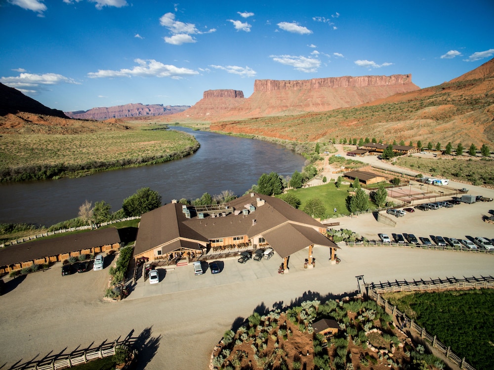 Red Cliffs Lodge - photo 104