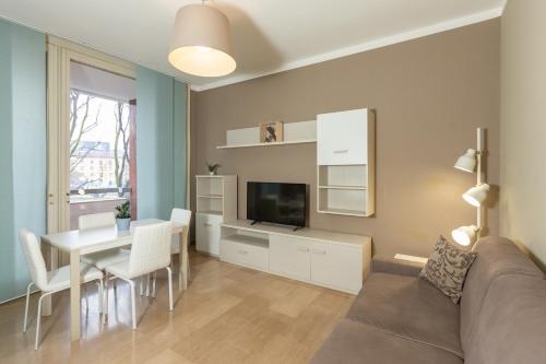 Honey Exclusive Apartment Train Station Near Center — 4-Star Luxury Hotel in Milan, Italy