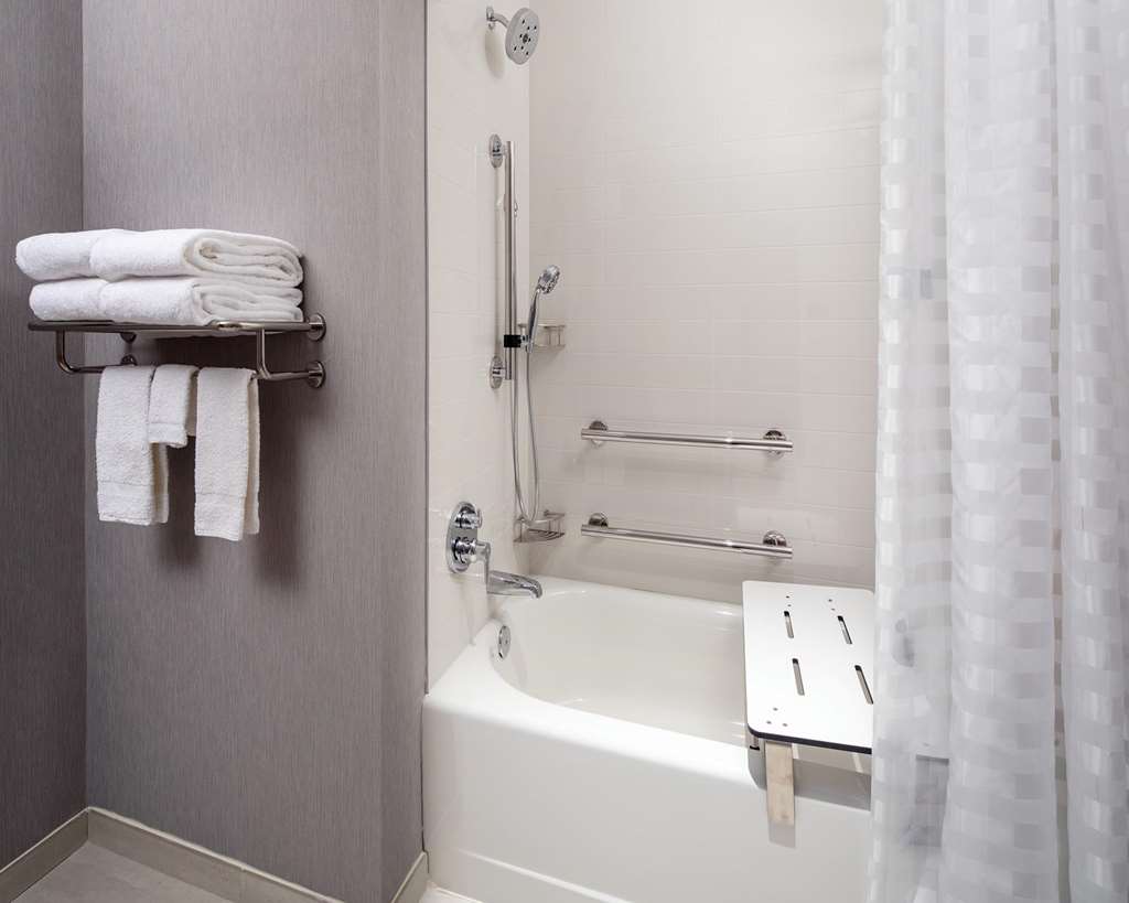 Hyatt Place Harrisonburg - photo 25