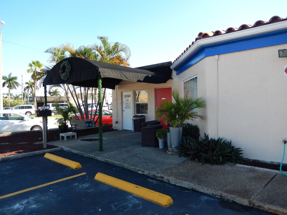 Haven Hotel Fort Lauderdale Airport - photo 23