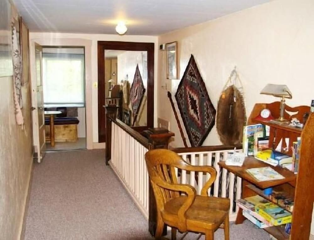 Historic Smith Hotel B&B - photo 30