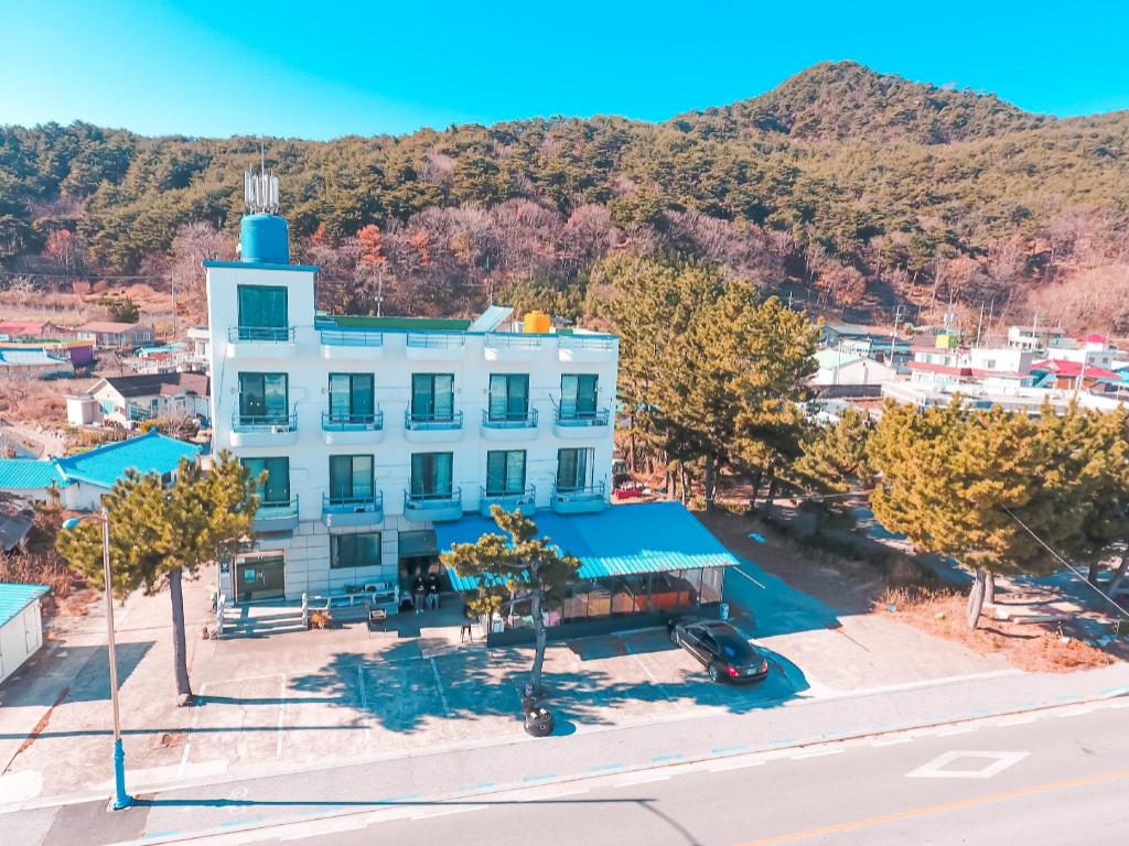 Gangreung Hostel — 4-Star Luxury Hotel in Gangneung, South Korea