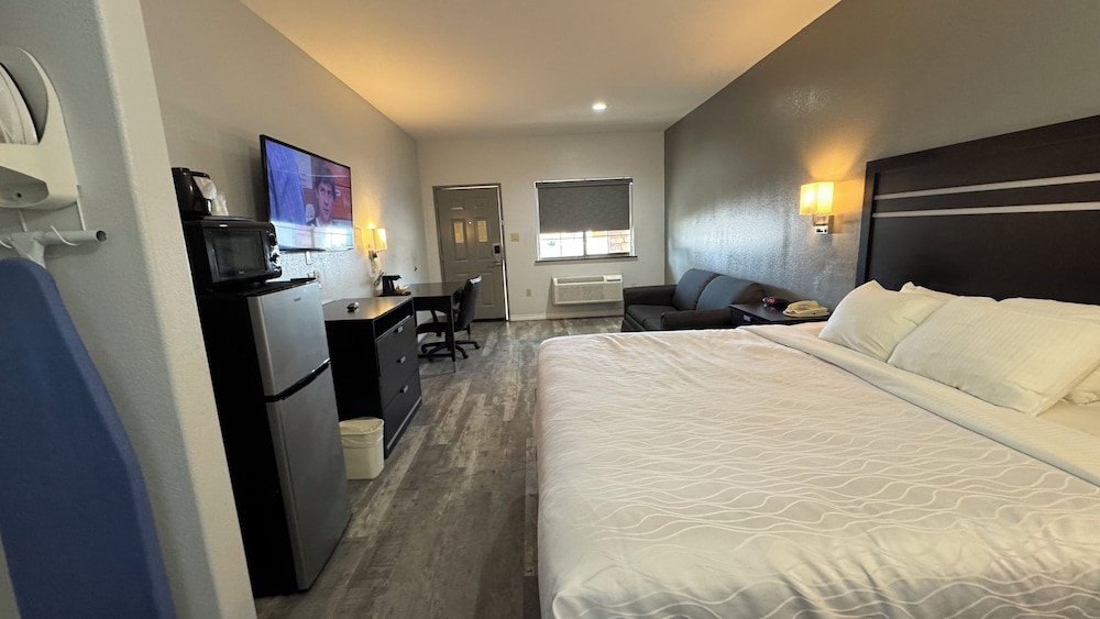 Sunbridge Inn and Suites - photo 24