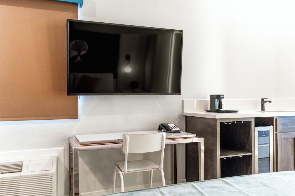 Aspire Inn Studios & Spas - photo 31